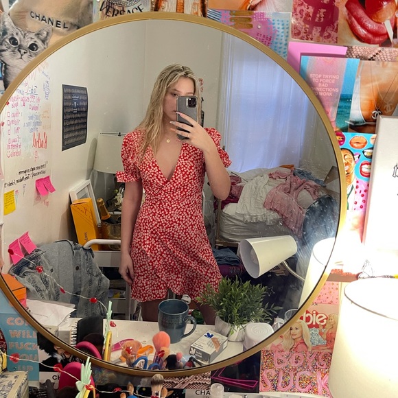 Unworn princess polly dress - Picture 2 of 3